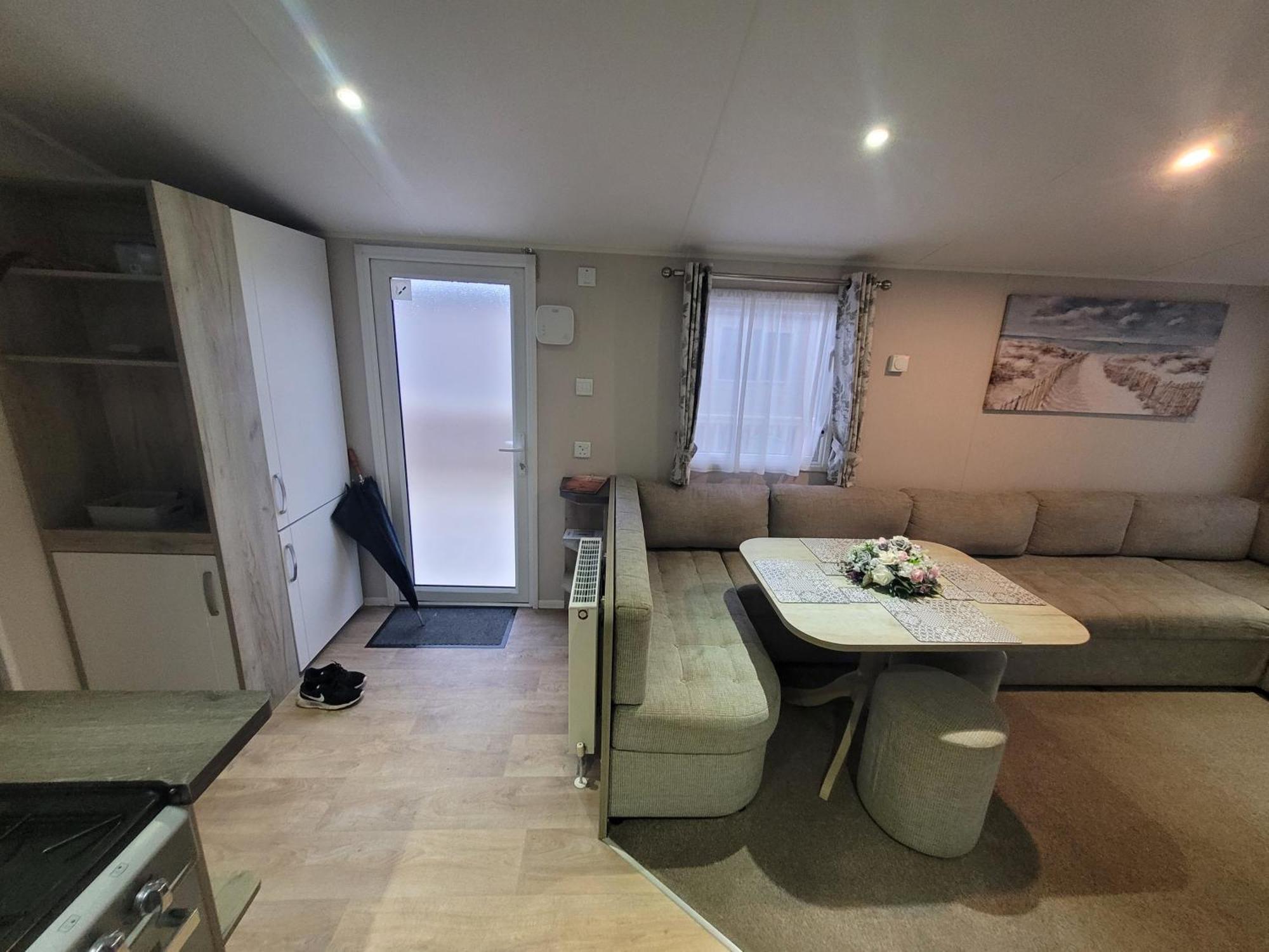 A22 Unity Unity Brean Sleeps 8 People 3 Bedrooms 1 Pet Free Berrow